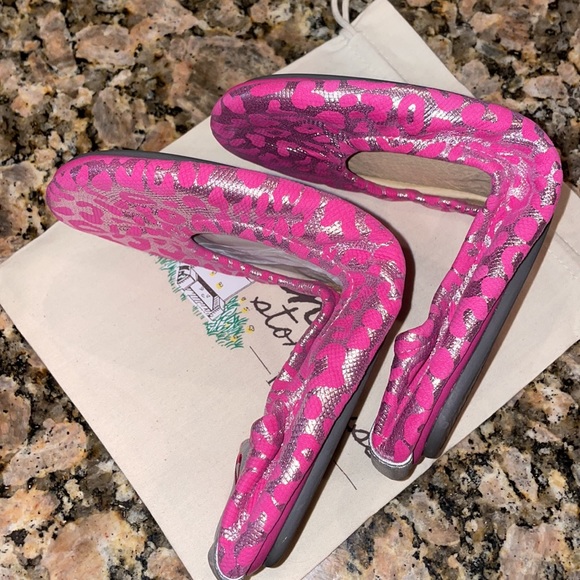 Pink Ribbon Leopard Storehouse, never worn - Picture 4 of 6